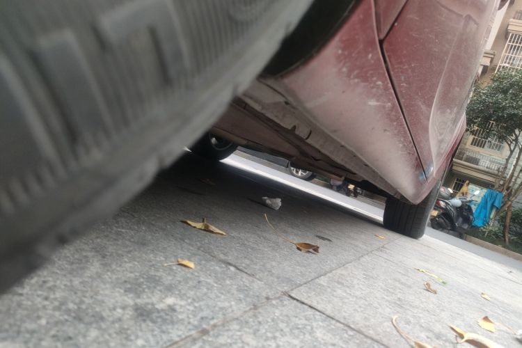 别克 君威 2015款 2.0L 领先时尚型局部细节9004