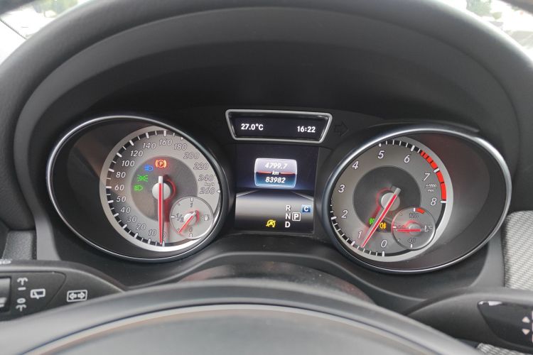 奔驰GLA 2016款 GLA 200 动感型局部细节14