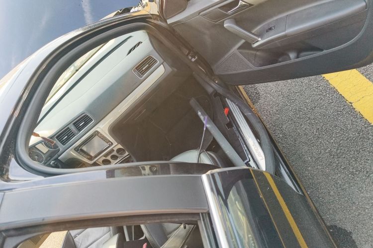 大众 朗逸 2013款 改款 1.4TSI DSG舒适版局部细节9005