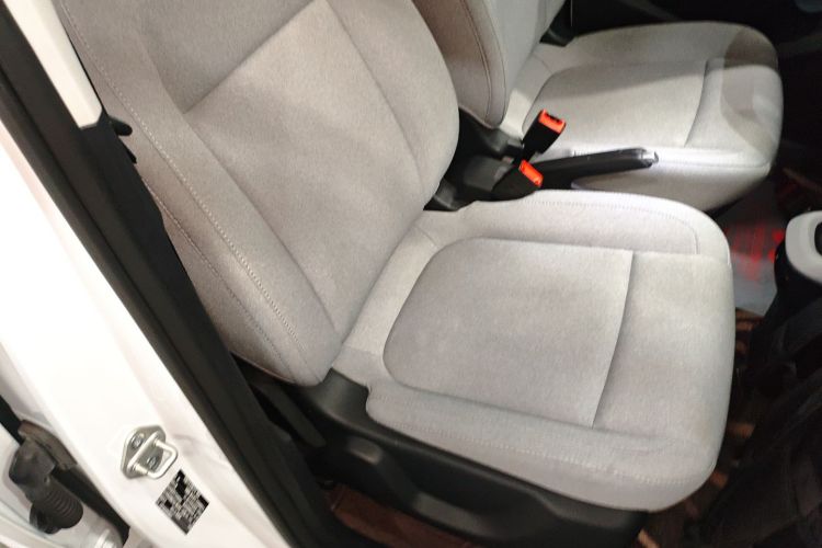 零跑汽车 零跑T03 2023款 200轻享版局部细节41