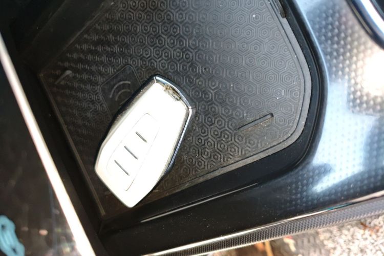 吉利汽车 吉利icon 2020款 1.5TD i9 BSG中控内饰7001