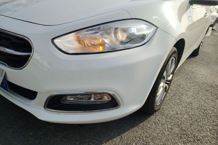 菲亚特 菲翔 2015款 1.4T 自动劲享版局部细节36