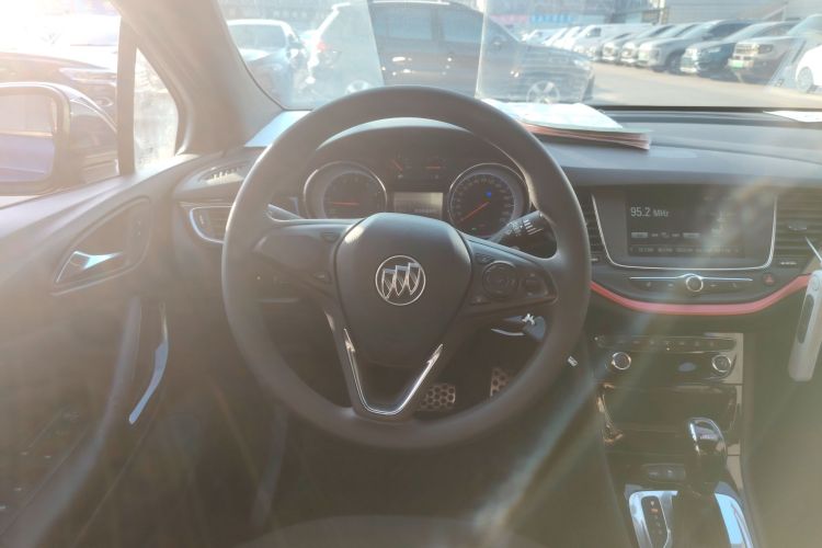 别克 威朗 2018款 两厢GS 20T 双离合进取型中控内饰13