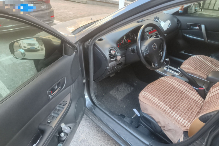 马自达6 2013款 2.0L 自动时尚型中控内饰20