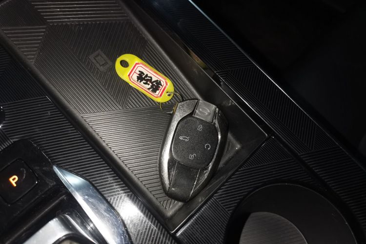 广汽传祺 影酷 2022款 1.5T 超新星Pro版中控内饰11