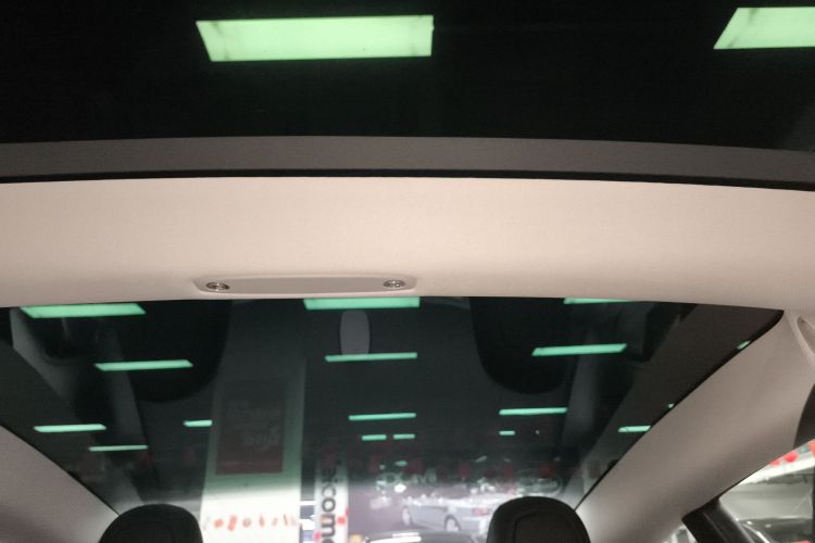 特斯拉 Model 3 2020款 改款 标准续航后驱升级版中控内饰22