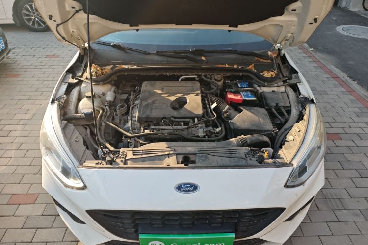 福特 福克斯 2020款 三厢 EcoBoost 180 自动锋潮型局部细节24