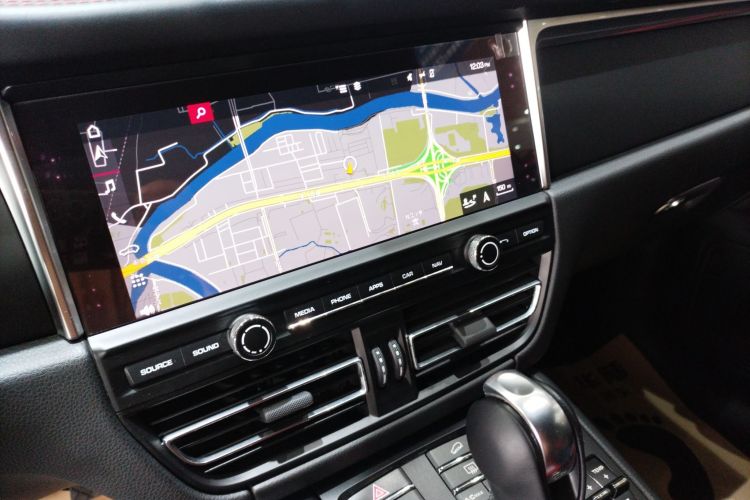 保时捷 2018款 Macan 2.0T中控内饰16