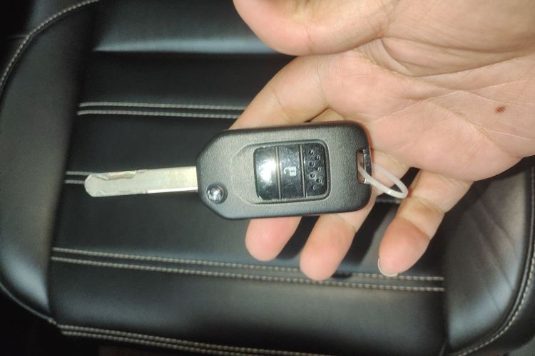 本田CR-V 2021款 240TURBO CVT两驱舒适版中控内饰11