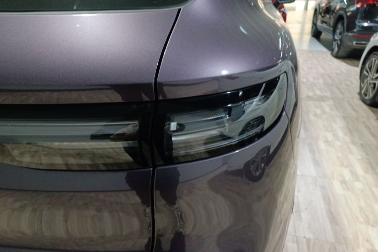 零跑汽车 零跑B10 2025款 510悦享版车身外观9