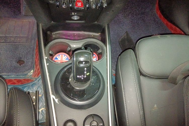 MINI Countryman 2020款 1.5T COOPER 鉴赏家中控内饰18