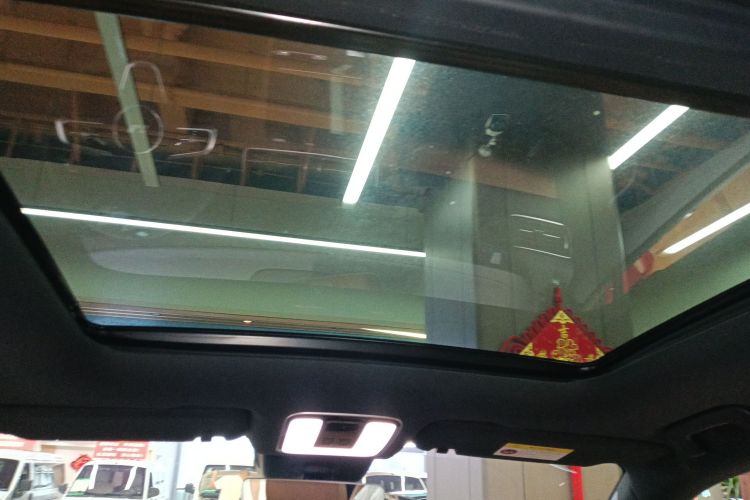 理想汽车 理想ONE 2021款 增程6座版局部细节22