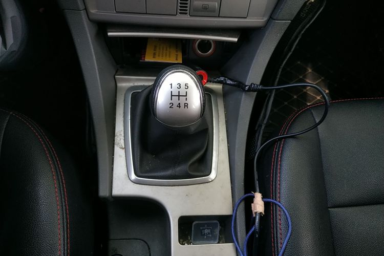 福特 福克斯 2013款 两厢经典 1.8L 手动百万纪念版局部细节18