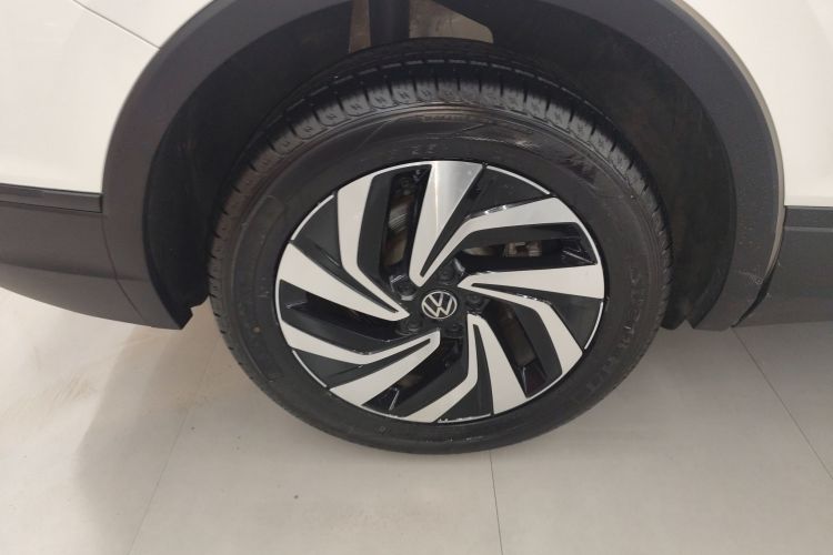 大众 途观L 2023款 330TSI 自动两驱舒享版车身外观6008