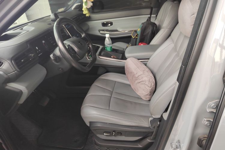 蔚来ES8 2020款 580KM 签名版 六座版中控内饰19