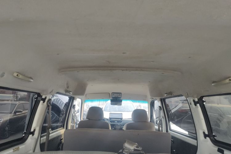 金杯 小海狮X30 2023款 1.5L 财富型客车5/6/7座无空调版SWC15M局部细节22