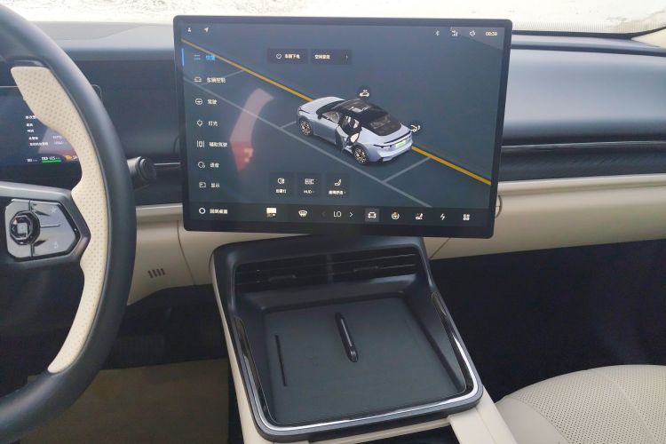 领克07 2024款 EM-P 126长续航 Ultra中控内饰16