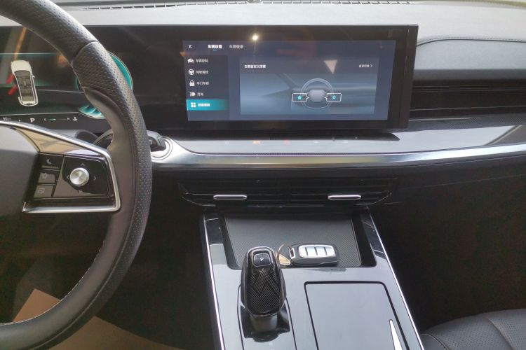 荣威RX5 MAX 2022款 1.5T 自动有为豪华版中控内饰16
