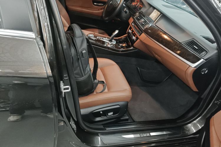 宝马5系 2014款 525Li 领先型局部细节41