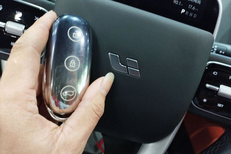 理想汽车 理想L6 2024款 Pro中控内饰7001