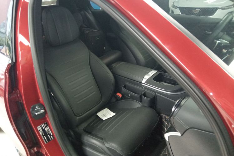 奔驰C级 2023款 改款 C 200 L 运动版局部细节41