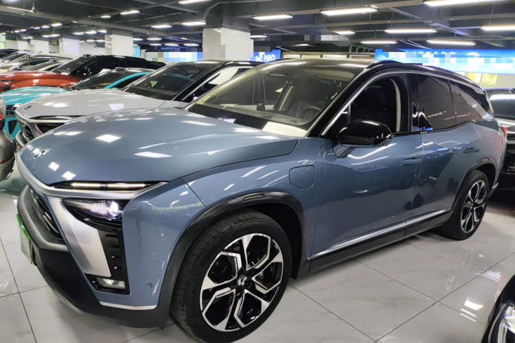 蔚来ES8 2020款 580KM 签名版 六座版车身外观4