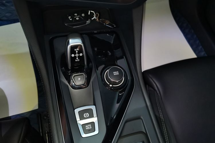 领克03 2021款 2.0TD 自动劲Plus中控内饰18