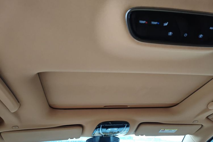 岚图汽车 岚图梦想家 2022款 低碳版 梦+智享包局部细节22