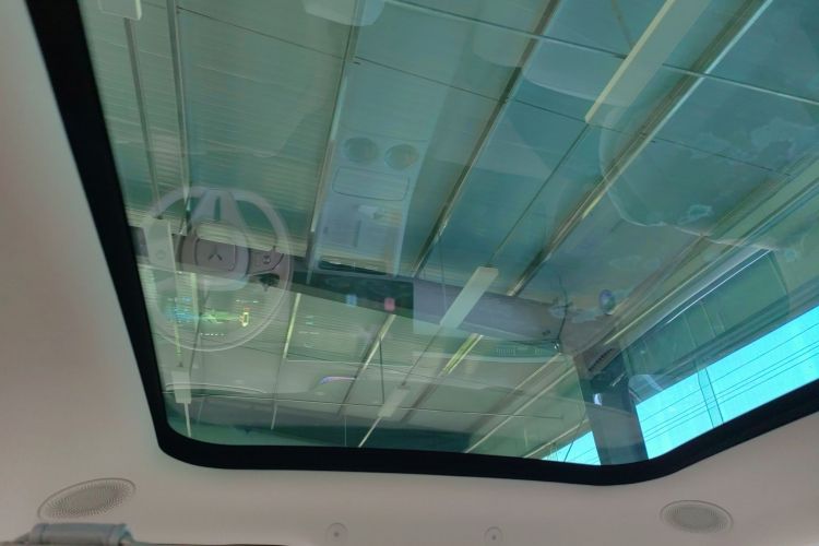 岚图汽车 岚图FREE 2025款 FREE+ 后驱乾崑版局部细节22