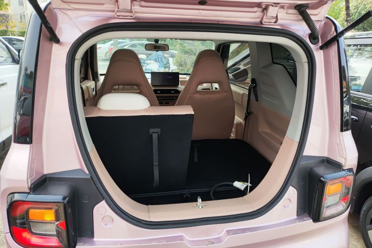 吉利银河 2023款 熊猫mini 200km 耐力熊局部细节23