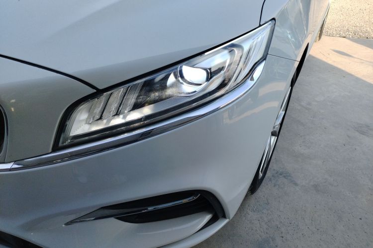 吉利汽车 博瑞 2018款 1.5T MHEV 耀动版局部细节36