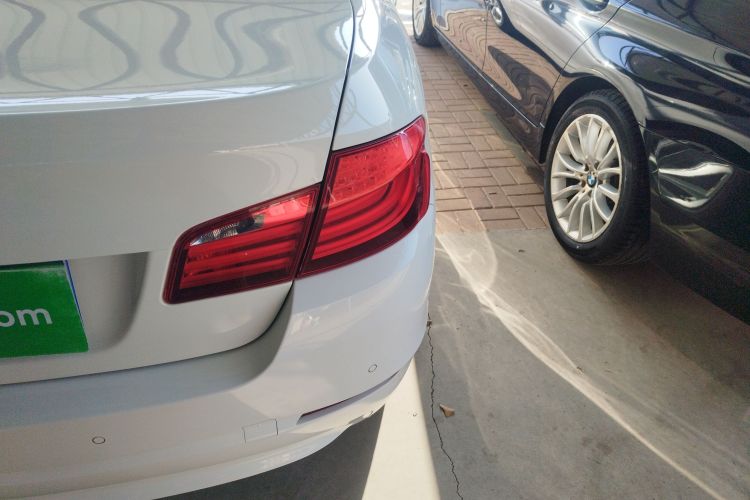 宝马5系 2013款 525Li 豪华型车身外观9