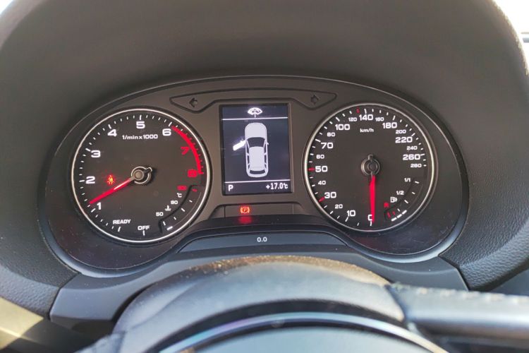 奥迪A3 2019款 Sportback 35 TFSI 风尚型 国VI中控内饰14