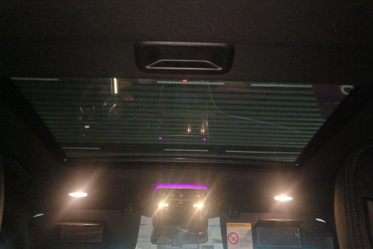 奔驰C级 2022款 C 200 L 运动版局部细节22