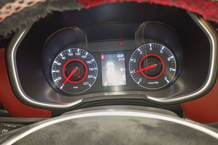 中华V3 2017款 1.5L 自动智能型中控内饰14