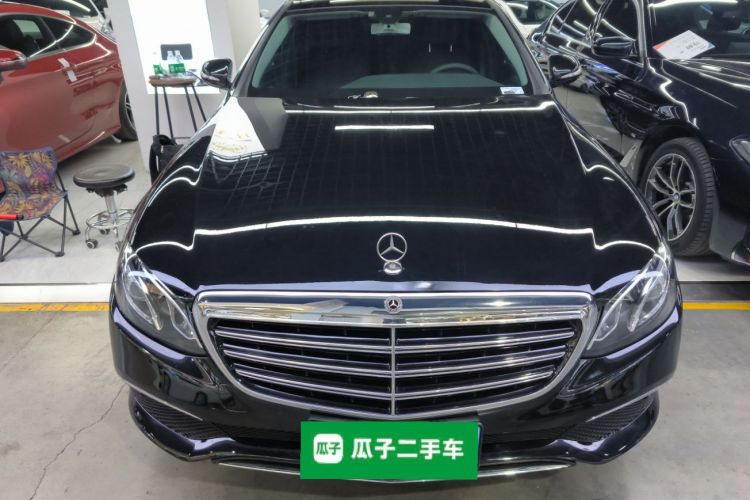 奔驰E级 2020款 改款 E 260 L车身外观2