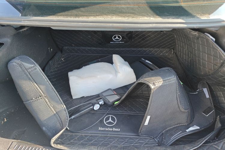 奔驰A级 2020款 A 200 L 运动轿车机舱底盘23