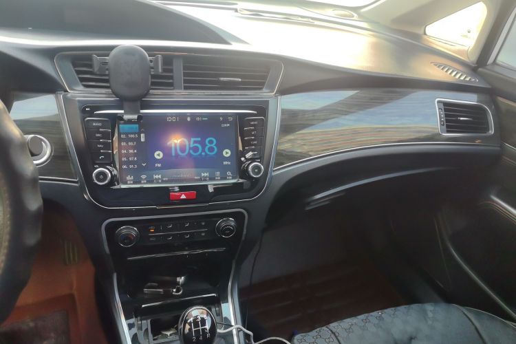 长城C50 2014款 升级版 1.5T 手动时尚型中控内饰16