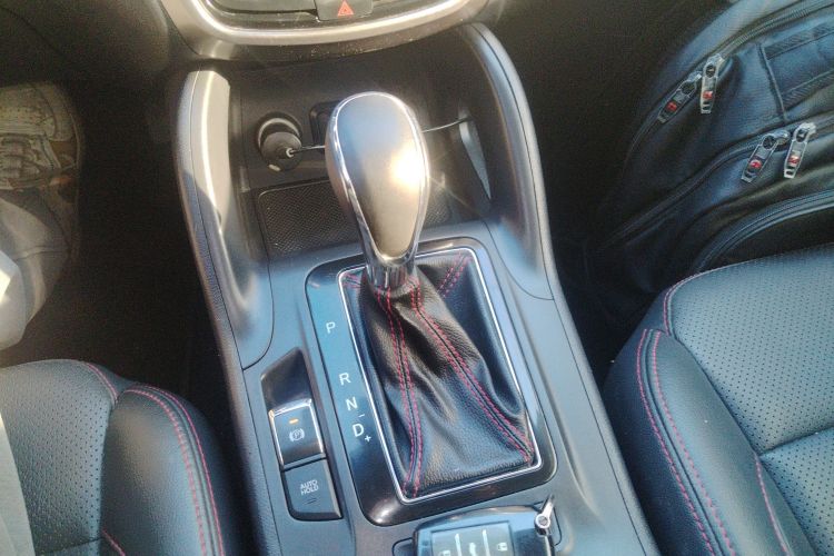 长安CS75 2016款 1.8T 自动精英型 国V中控内饰18