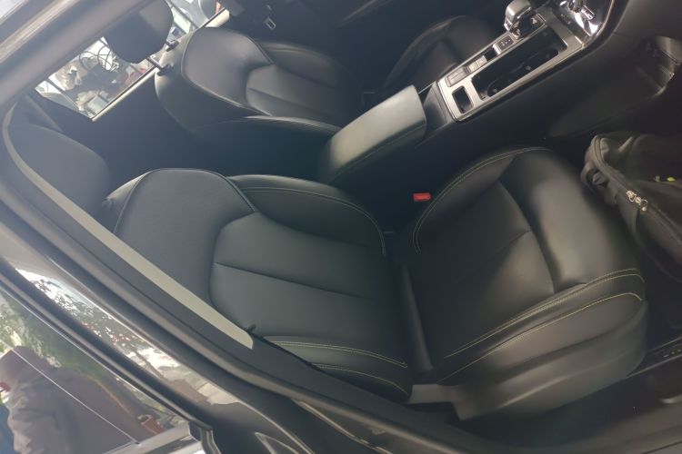 荣威RX5 2021款 PLUS 330TGI 自动国潮智享版局部细节41