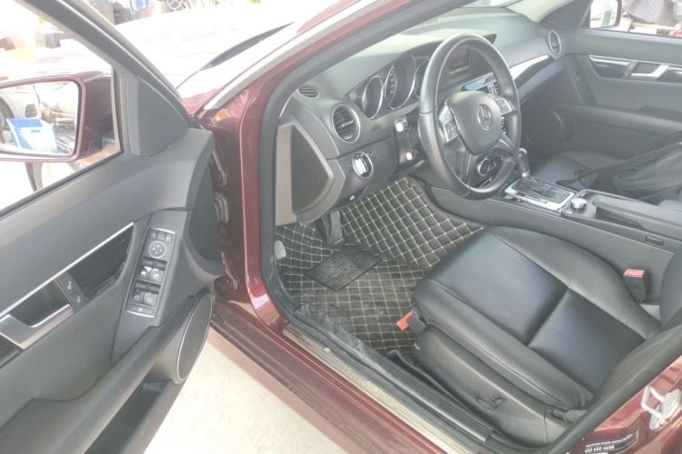 奔驰C级 2013款 C 180 经典型 Grand Edition中控内饰7003