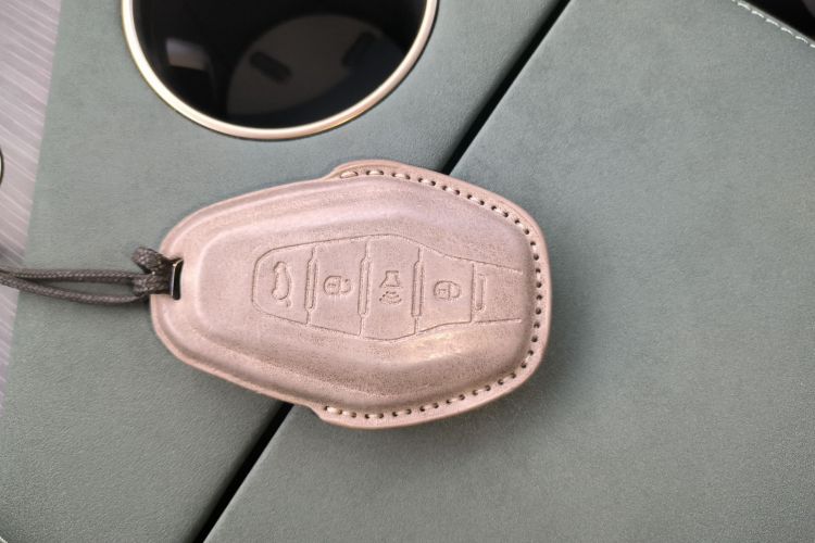 捷途山海L9 2024款 1.5TD 2DHT Max 7座中控内饰11