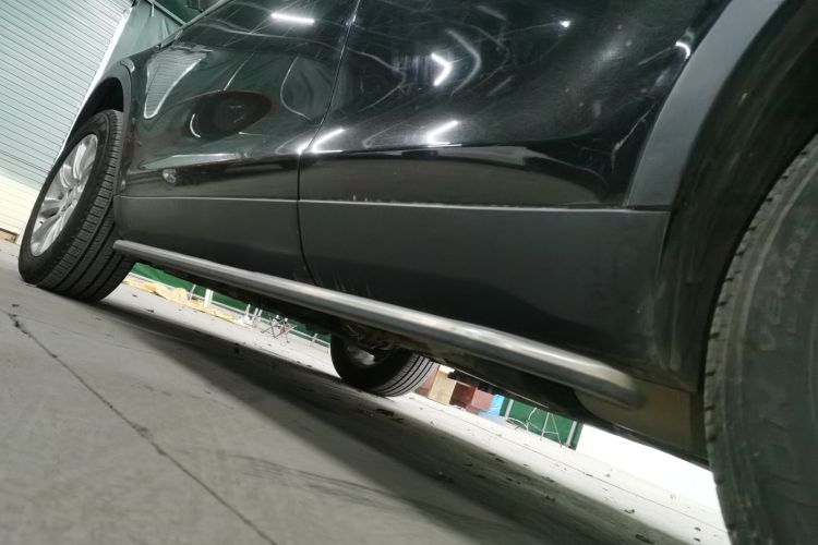 路虎 发现神行 2019款 240PS SE版 国VI局部细节9002