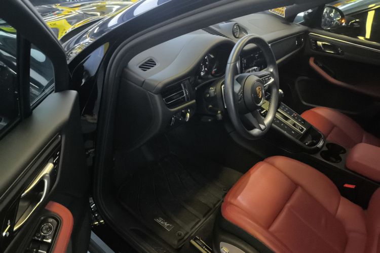保时捷 2023款 Macan 2.0T中控内饰7003