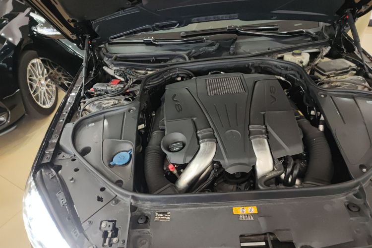 奔驰S级 2014款 S 500 L机舱底盘25