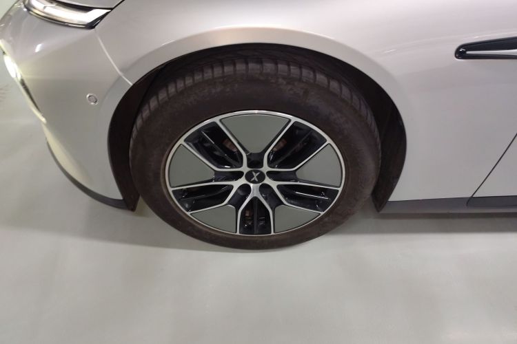 小鹏P7 2023款 P7i 702 Max车身外观6007