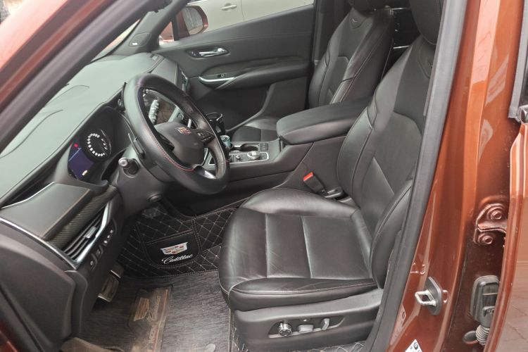 凯迪拉克XT4 2018款 28T 四驱铂金运动版中控内饰19