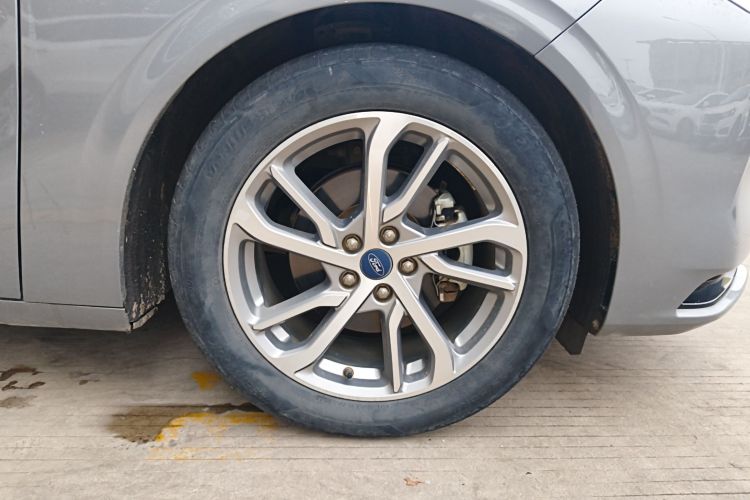 福特 蒙迪欧 2022款 EcoBoost 245 豪华型车身外观10