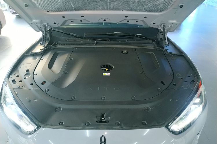 鸿蒙智行 问界M5 2024款 增程 Max RS 四驱高阶智驾版局部细节24