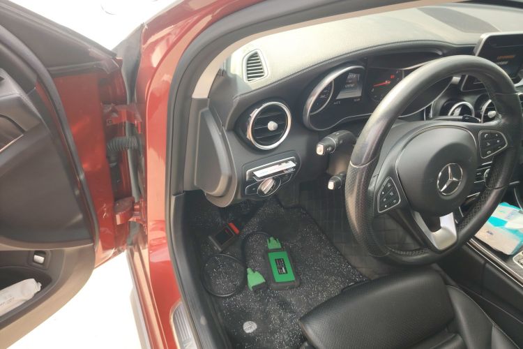 奔驰C级 2017款 改款 C 200 L 运动版中控内饰20